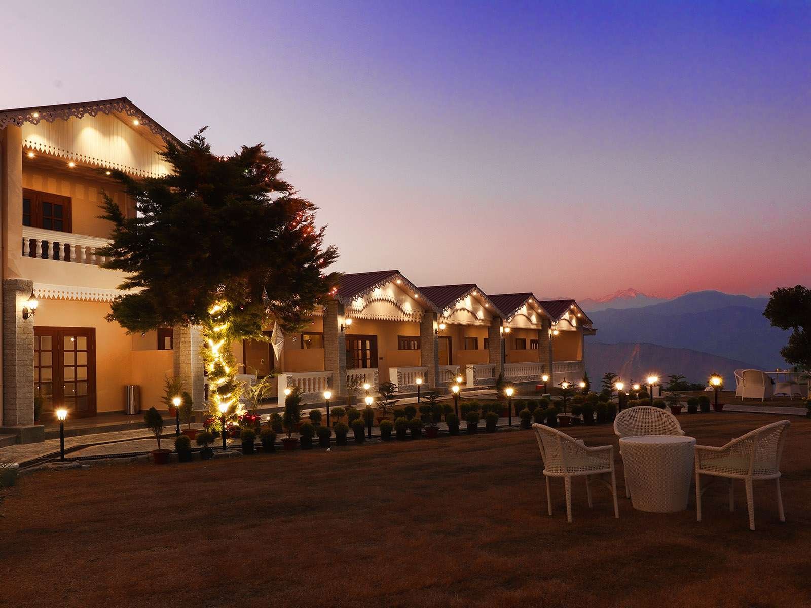 15774348485resortImage