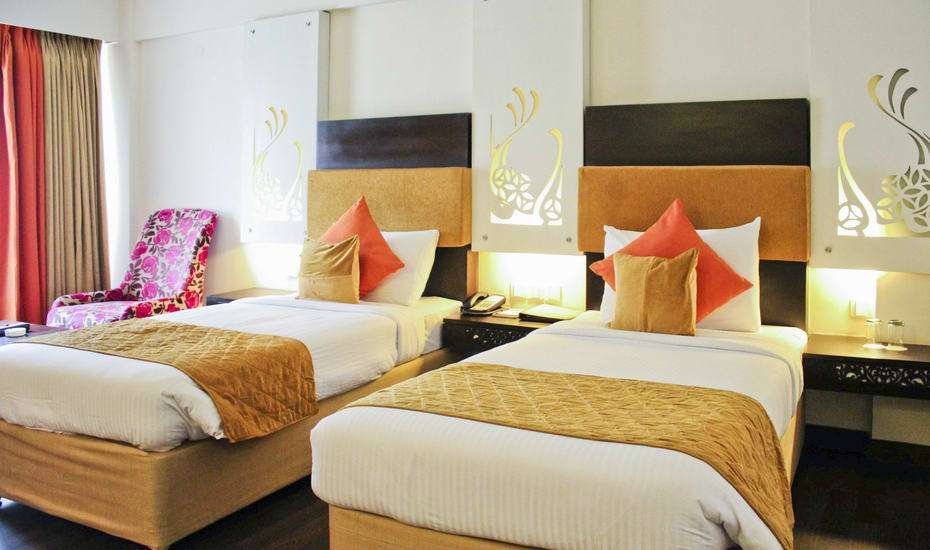 15774348498resortImage